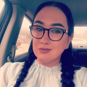 Meet your Posher, Stefanie